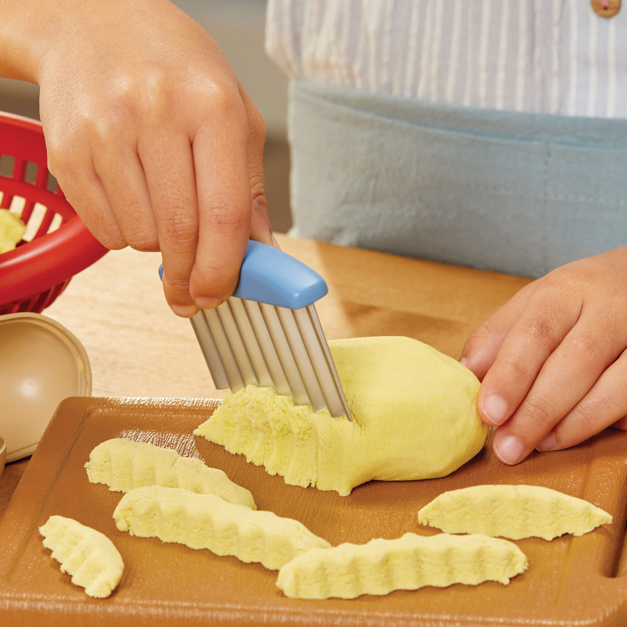 Creative Chefs? Cheeseburger and Fries Kit - Image 4