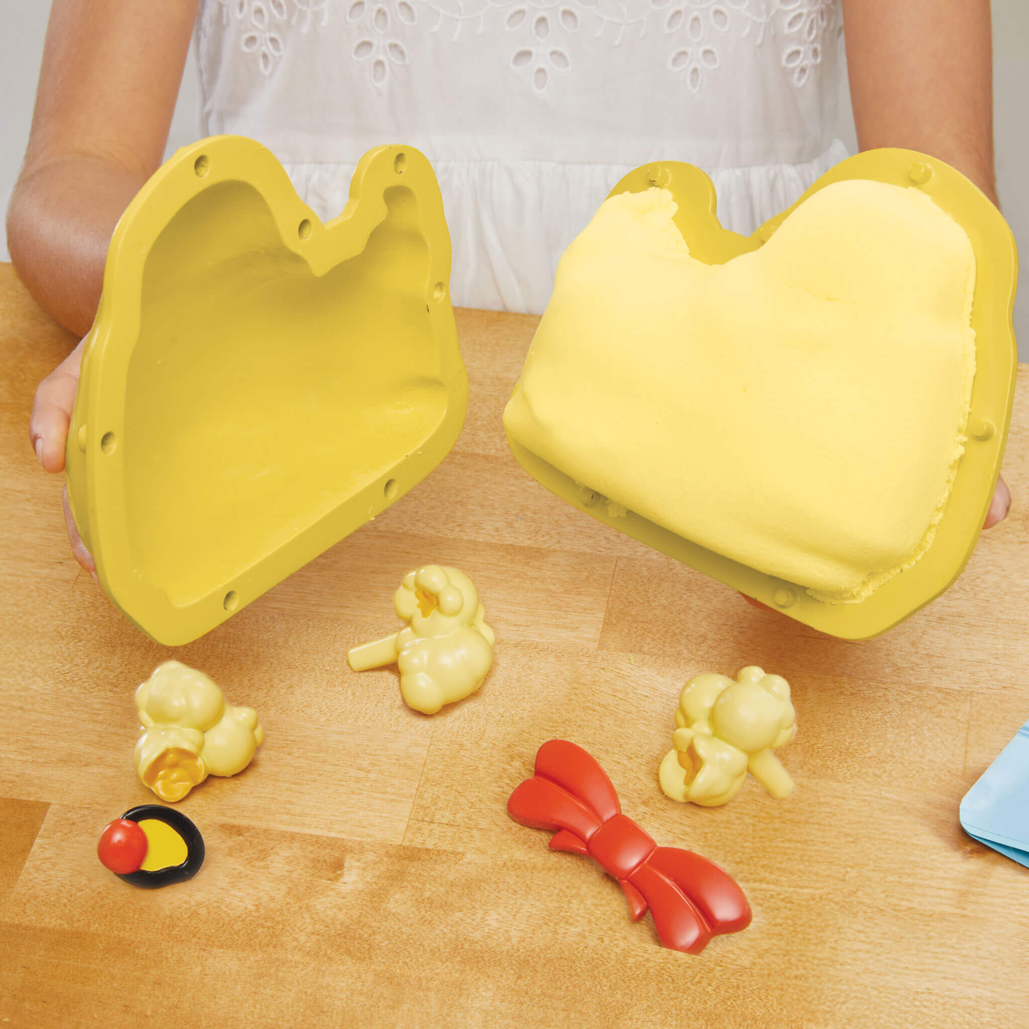 Creative Chefs? Bluey - Duck Cake Kit - Image 5