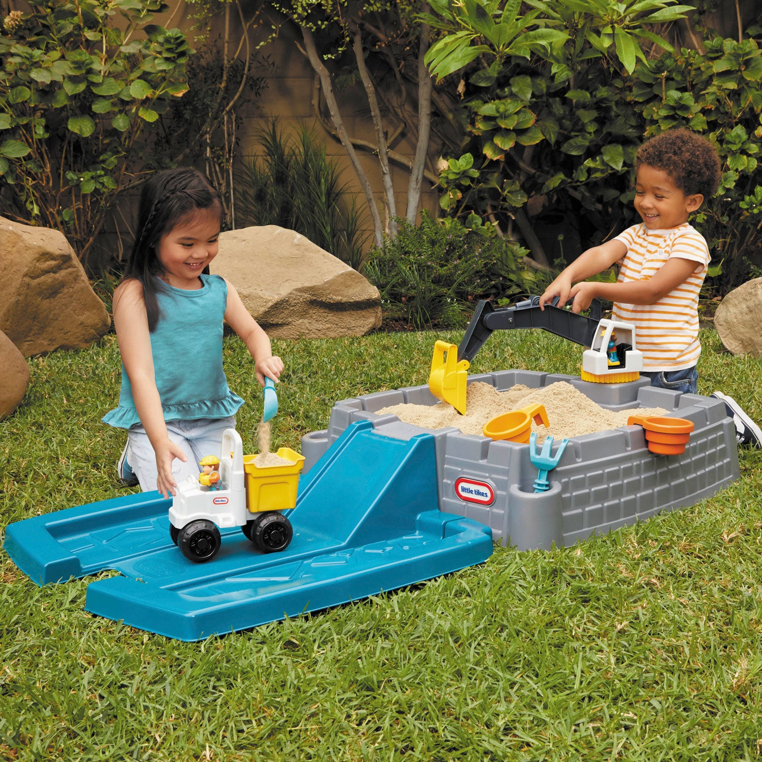 Dirt Diggers? Excavator Sandbox - Image 2